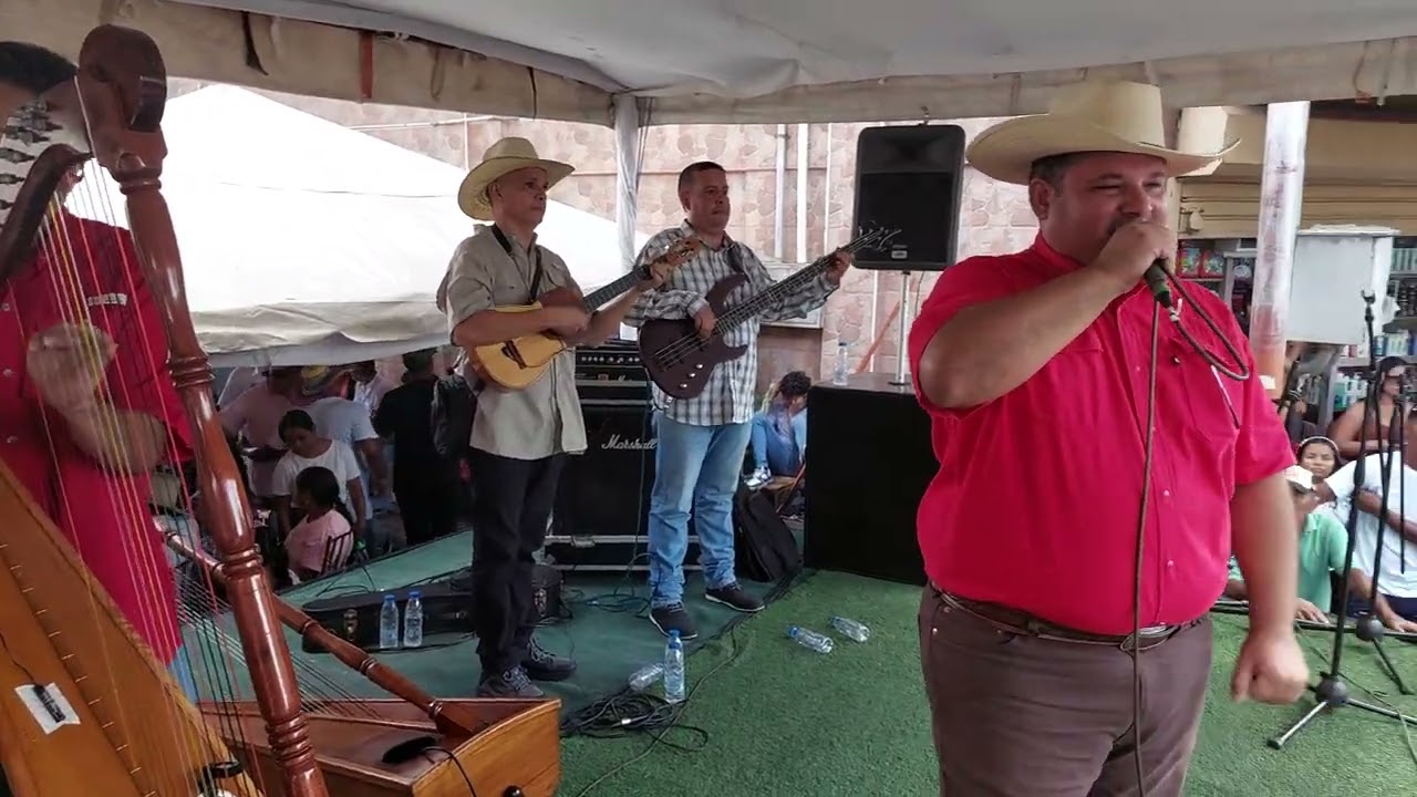Manolo Guerrero - Las Hazañas de mi Abuelo (En Vivo)