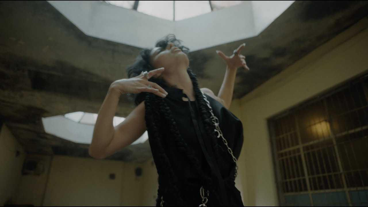 Thunder Bae - Dance of Broken Hearts (Official Video)