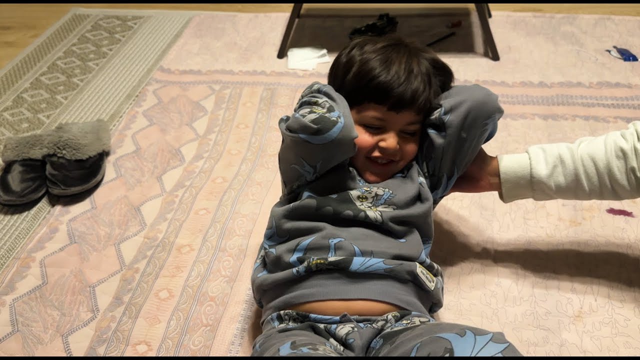 Ekaksh ne first time Crunches kare
