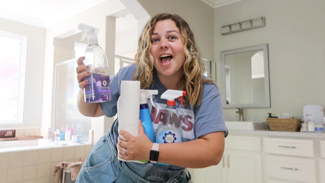 clean & declutter with me! cleaning my house!