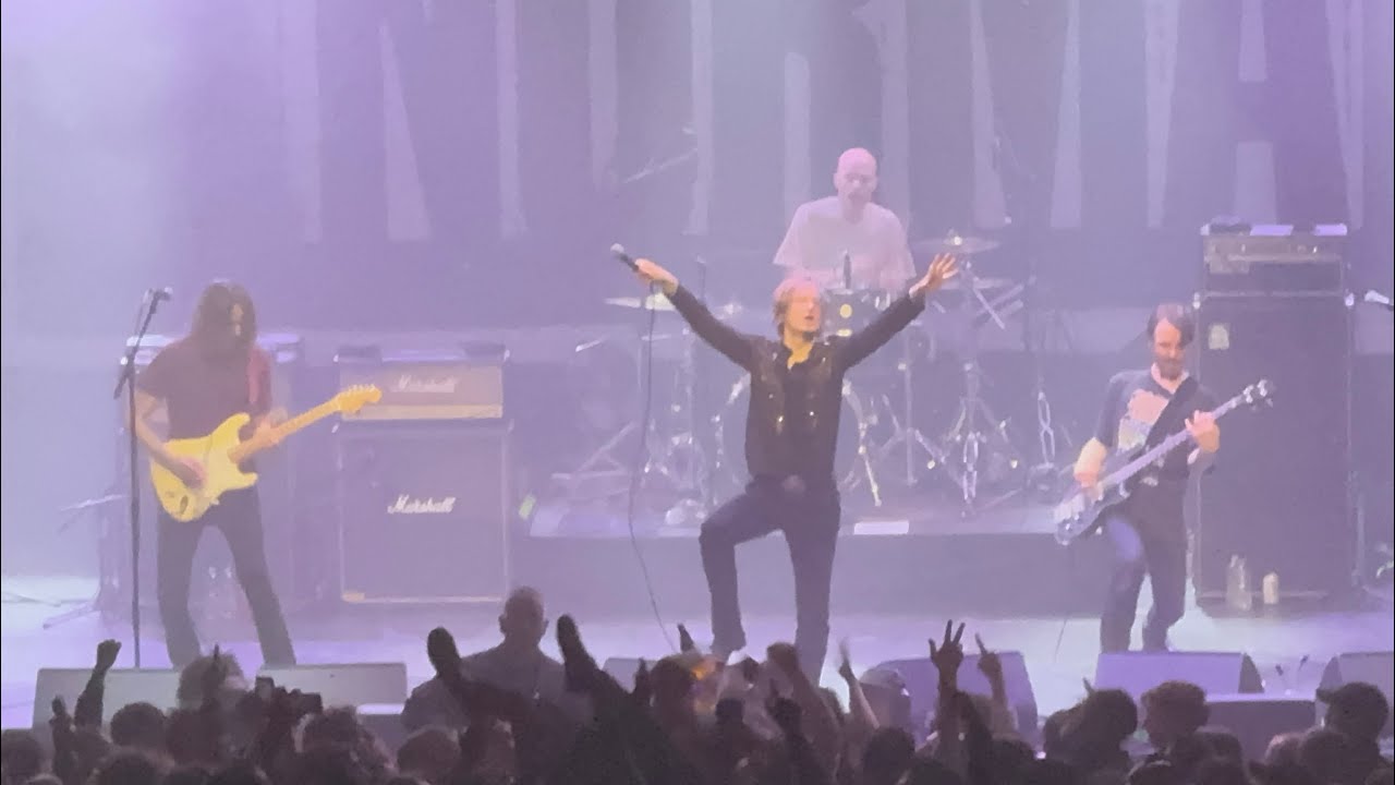 Refused at the salt shed Chicago Mar 25, 2025