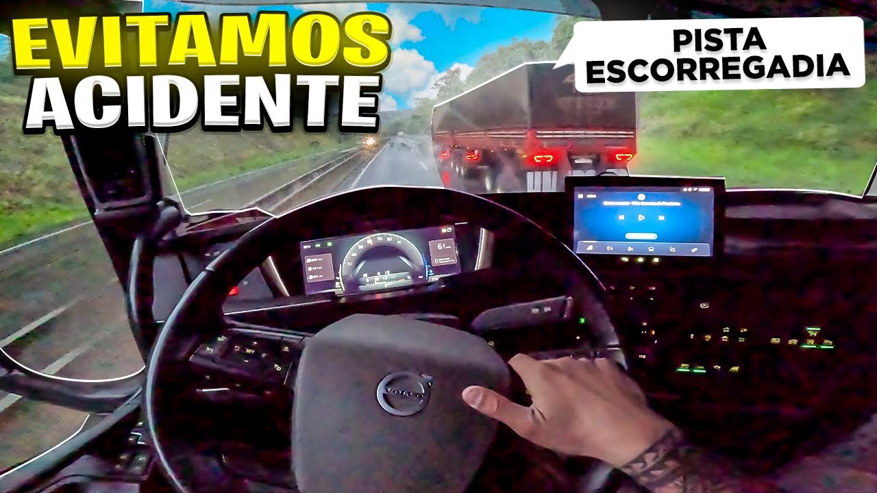 POR POUCO EVITAMOS O PIOR NA CHUVA 😱 CARRETA ESCORREGANDO