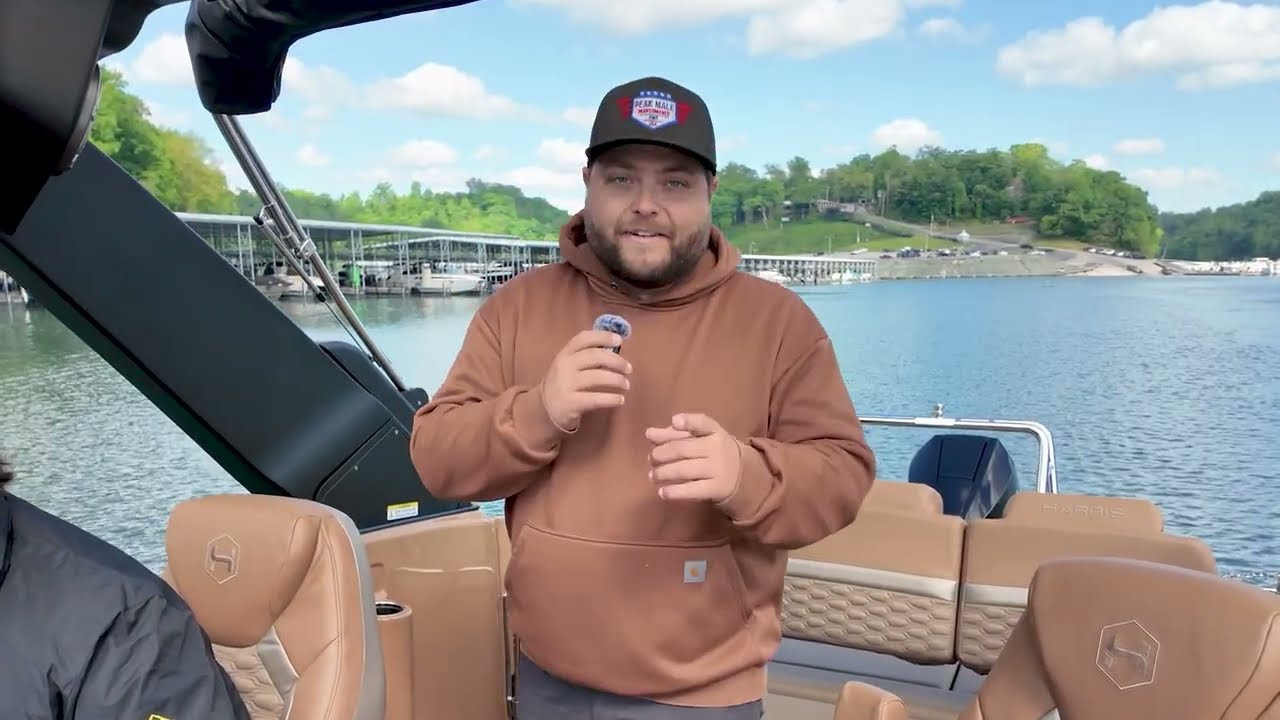 Is This the Ultimate Luxury Pontoon? | Harris Crowne 250 with Single JPO Walk-Around & On-Water Test
