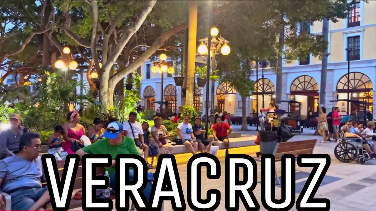 EL MALECÓN DE VERACRUZ: UN PASEO DESDE EL ZÓCALO HASTA LA MACRO PLAZA