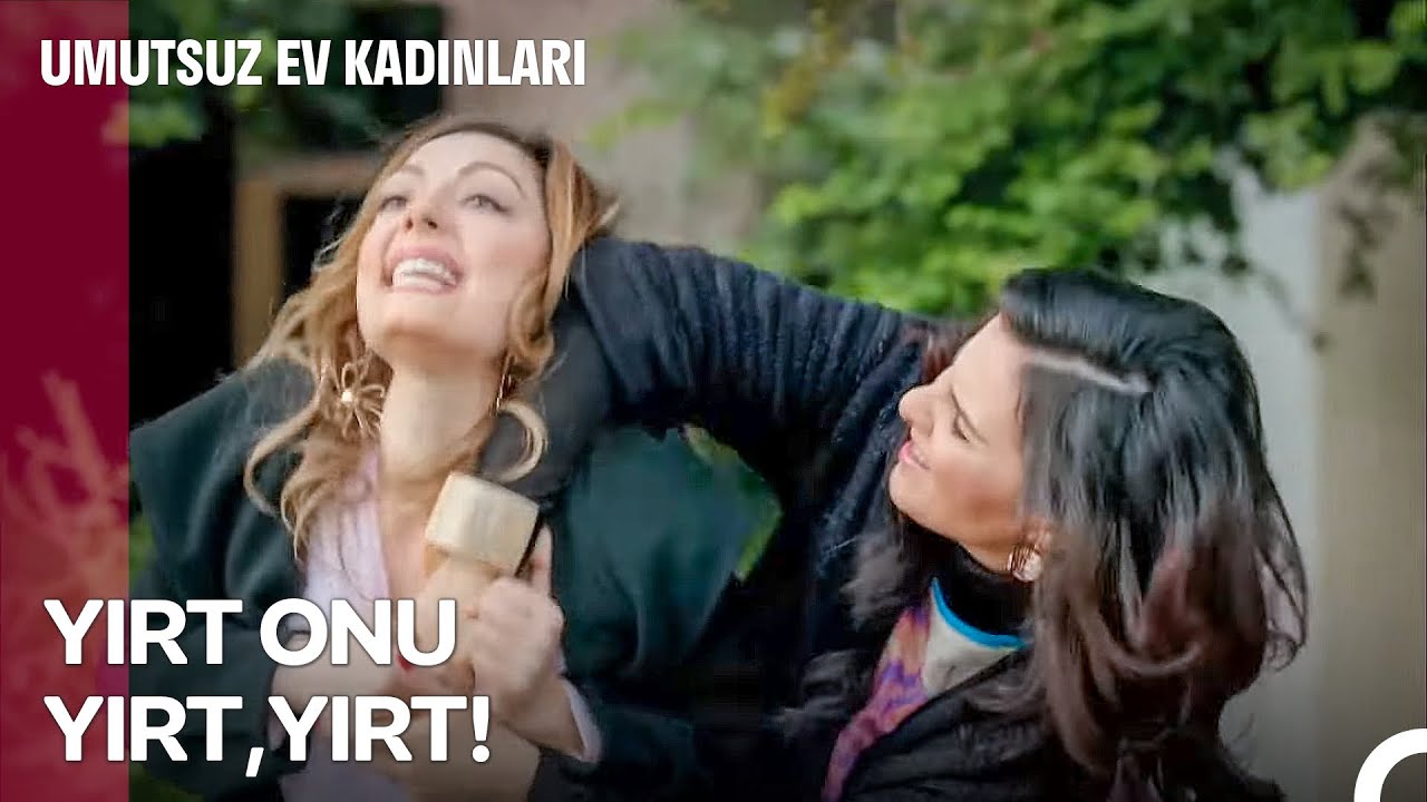 Edep Sende Ne Gezer Kız? - Umutsuz Ev Kadınları