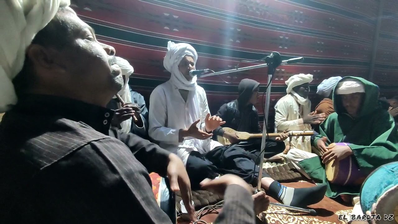الفنان عبد النبي صالح ..قاع الناس يصبحو على الزين لي بحالوو 👏✨🎧
