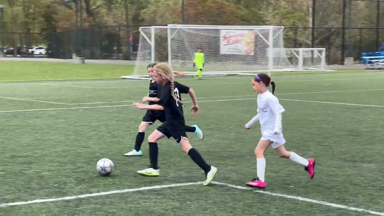 WCFC 2015 girls red vs WCFC 2014 black