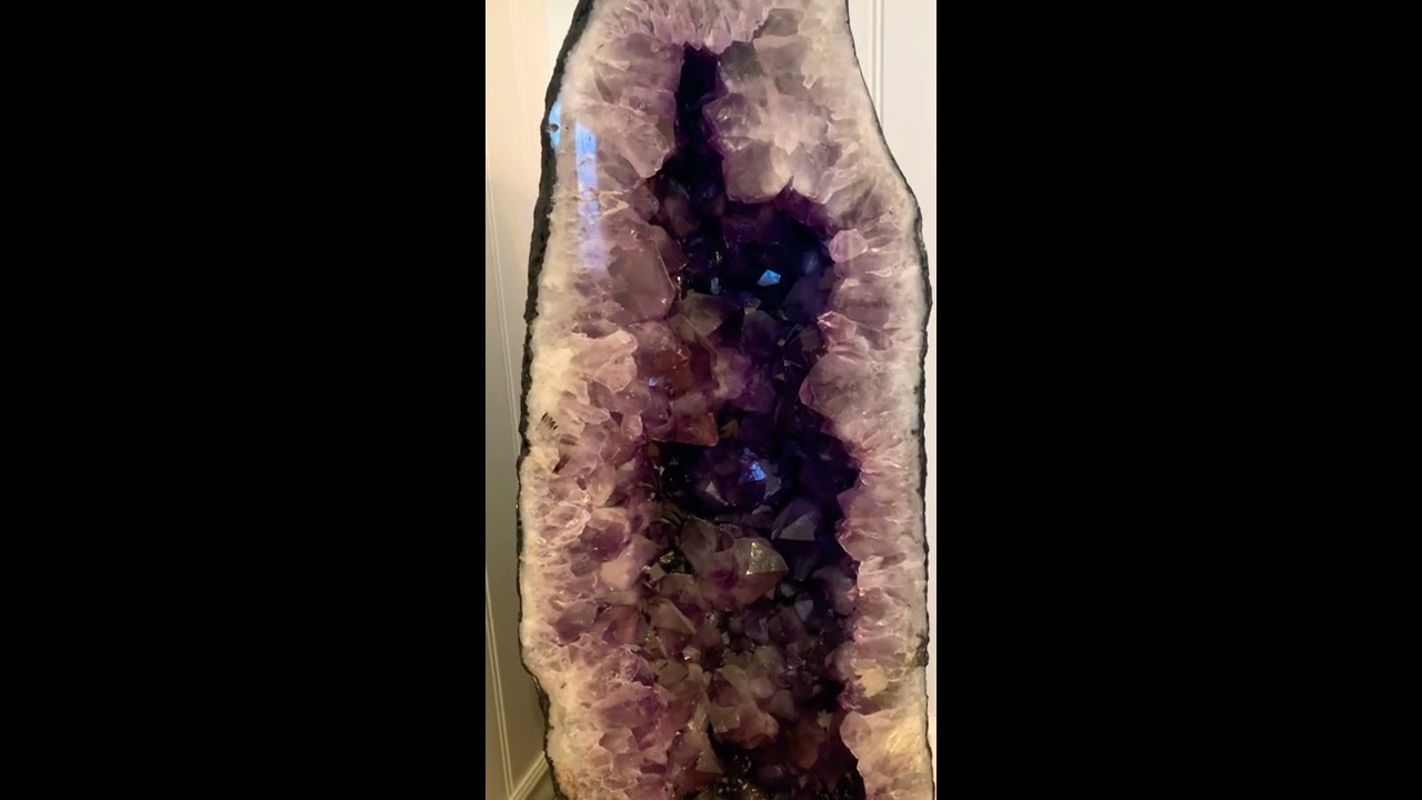 Is my Amethyst Cathedral Dyed?!?!?