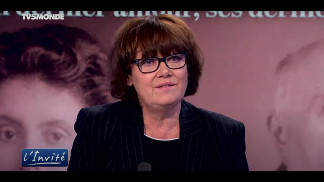 Nathalie SAINT-CRICQ : « Macron est comme Clemenceau face au Covid »