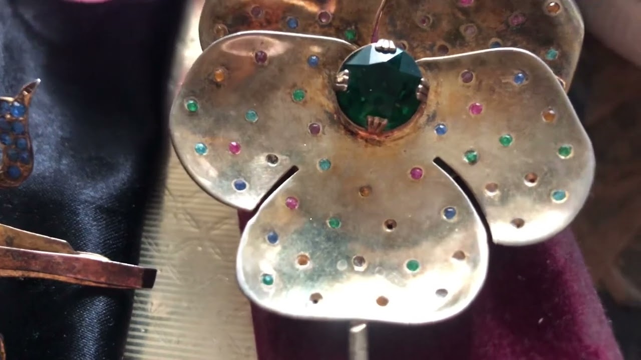 Vintage jewelry: во что инвестировать?