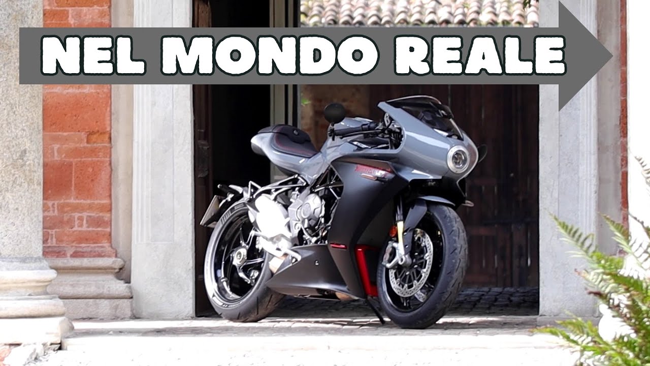 Mv Agusta Superveloce 800 nel mondo reale