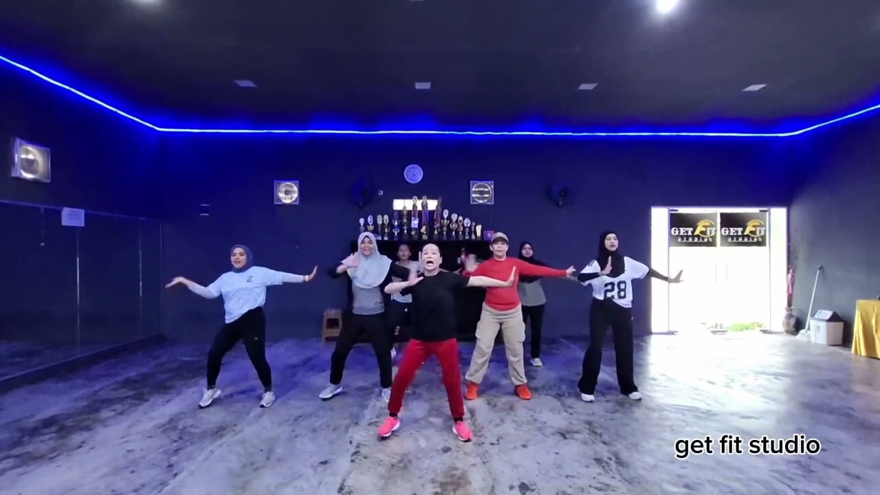AAYI NAYI REMIX - ZUMBA - DANCE - VIRAL TIK TOK - BELITUNG - 