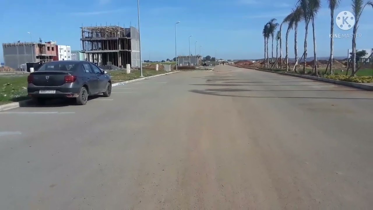 بقعة تجزئة النخيل عين عودة  فيها 93 متر  0641289887