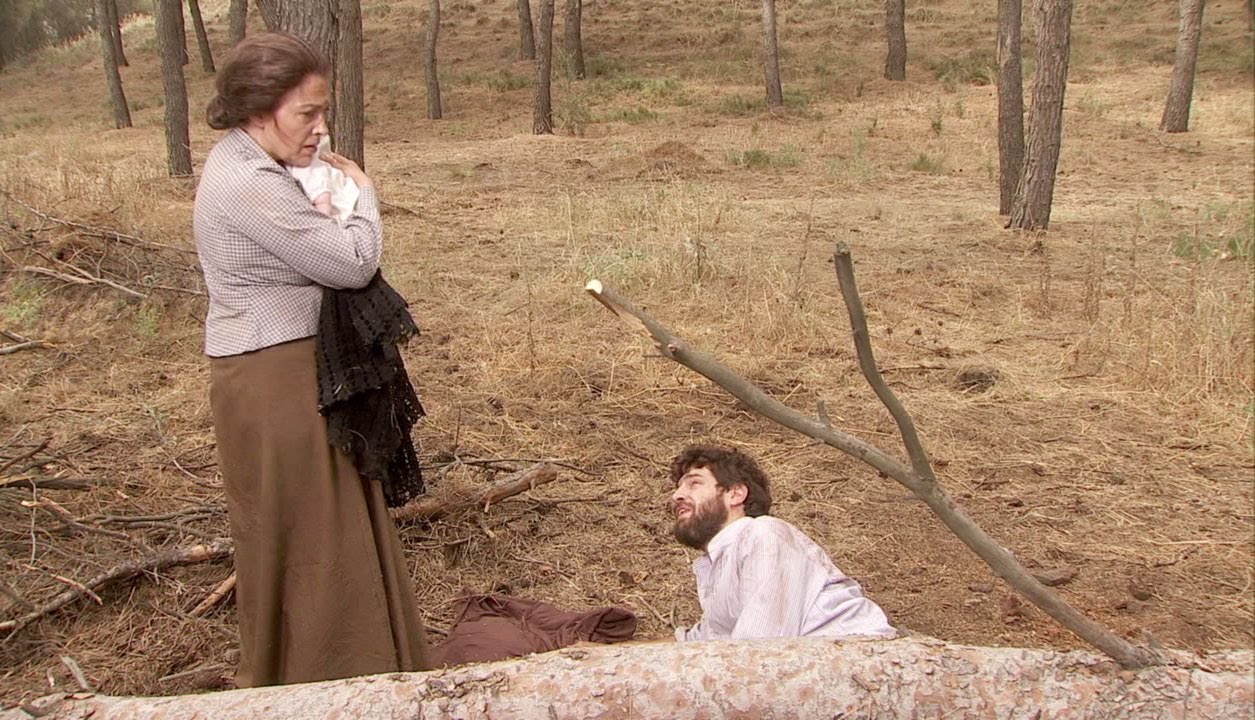 Puente Viejo C1145 - Francisca encuentra a Bosco y Beltrán en el bosque y se lleva al bebé