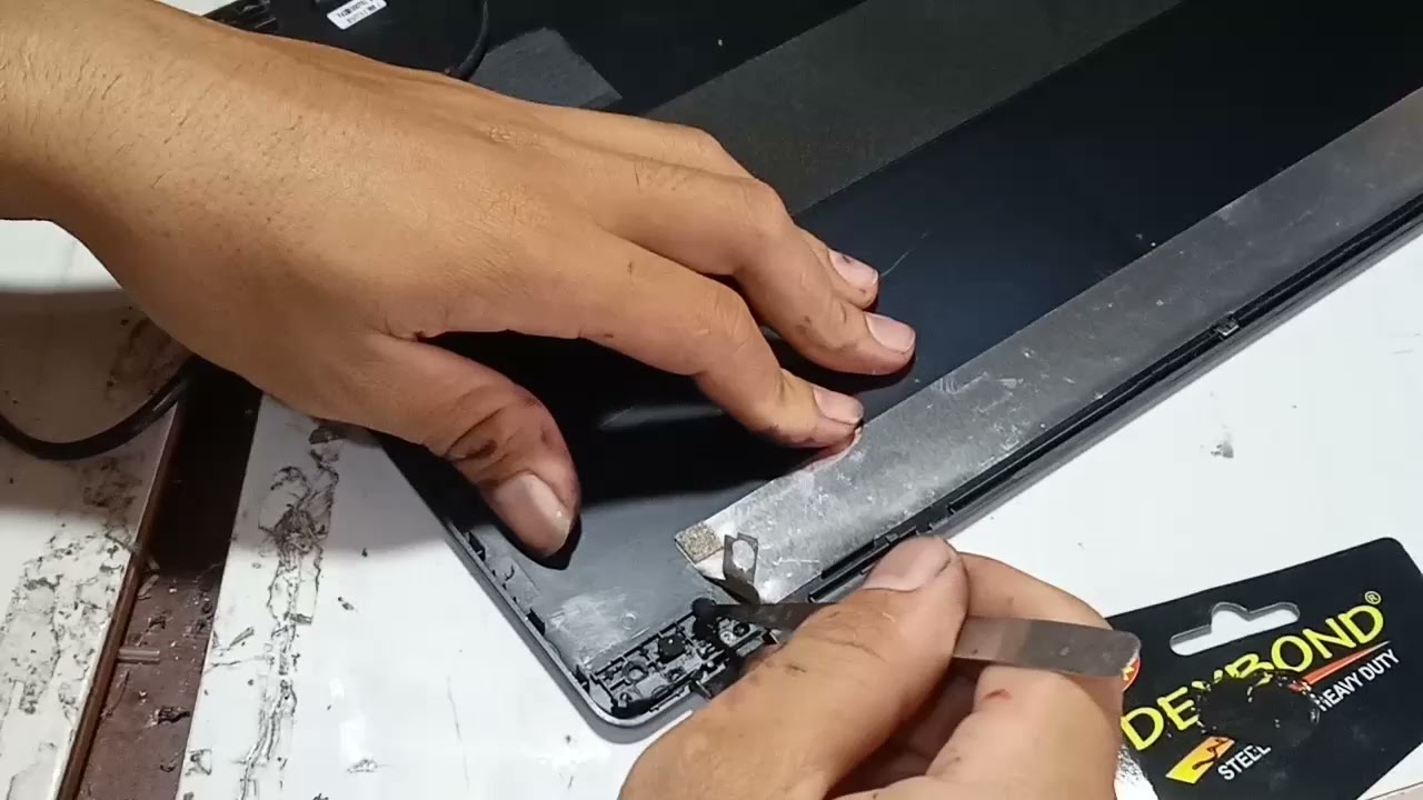 MEMPERBAIKI ENGSEL LAPTOP ACER ASPIRE 3 SERI A315