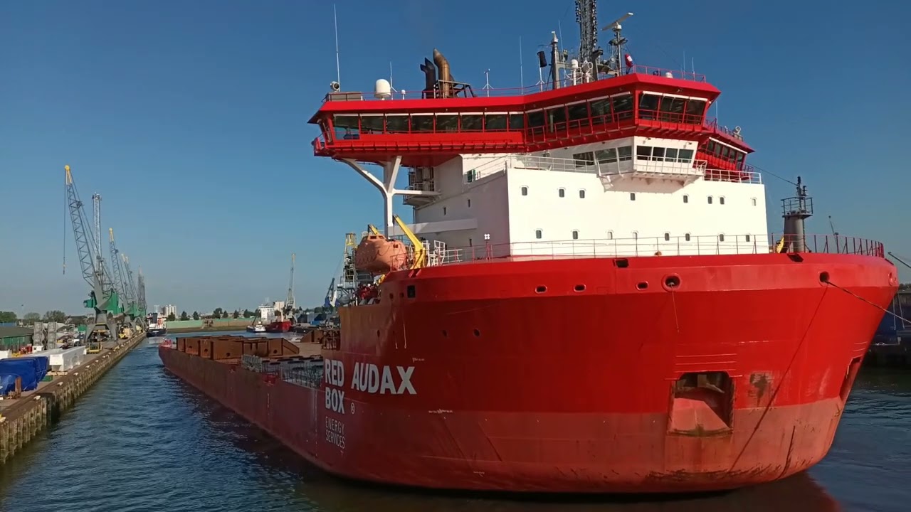 Semi-Submersible Marine Heavy Transport Vessel 