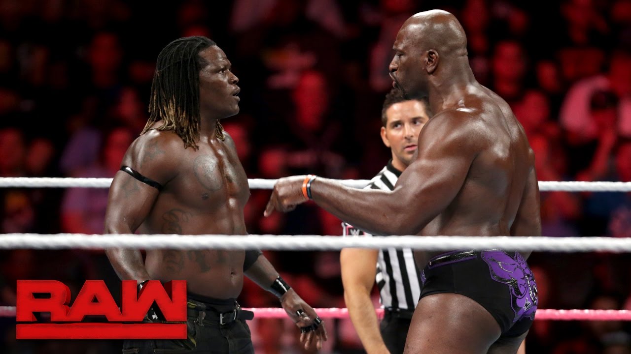 R-Truth vs. Titus O'Neil: Raw, Oct. 10, 2016