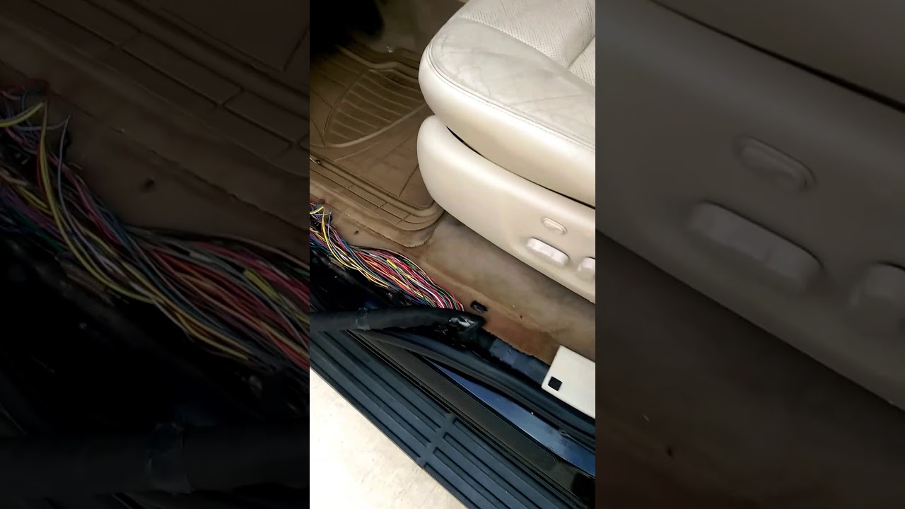 2003 Lincoln navigator door ajar , rear door heated seats radio not turning off fix