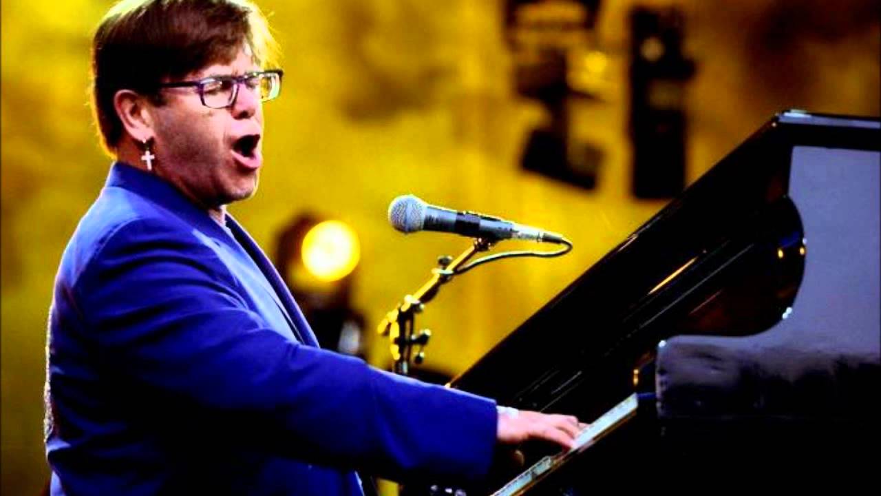 #23 - Elton John - Great Balls Of Fire - Live in Manchester 1998