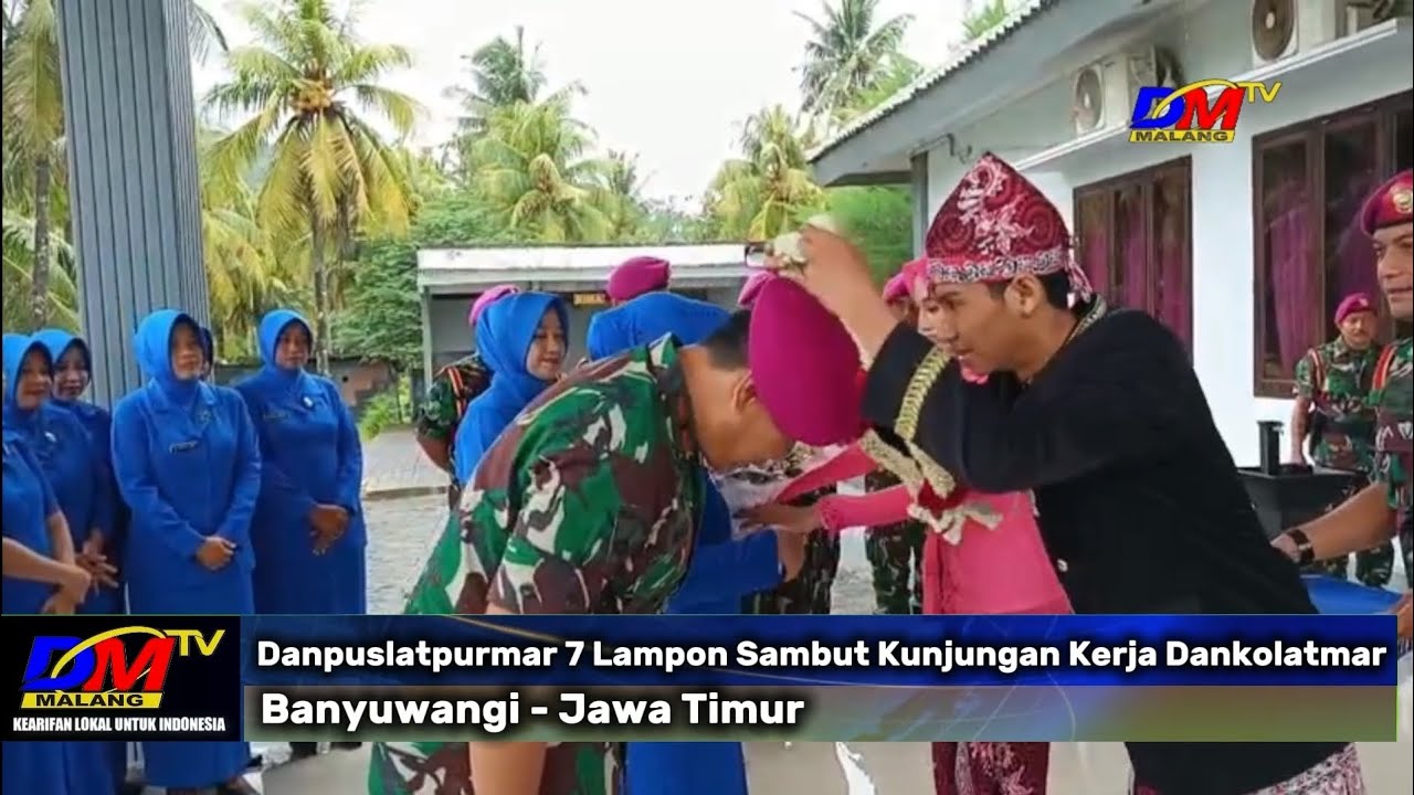 Danpuslatpurmar 7 Lampon Sambut Kunjungan Kerja Dankolatmar