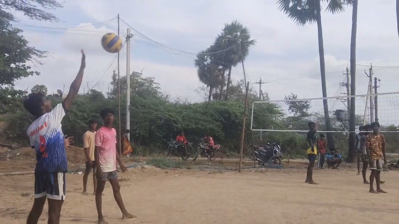 Volleyball match (2 round) sulluru peta boys 