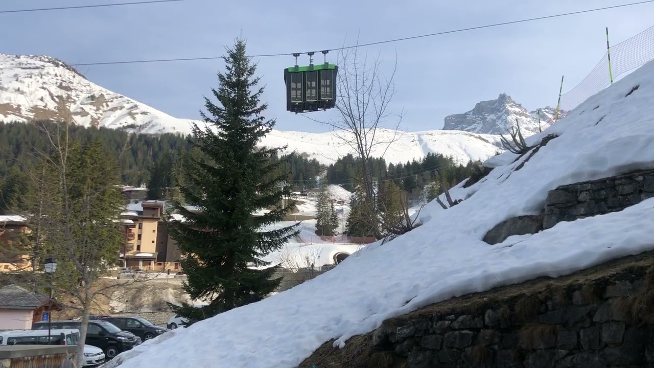 Calm and relaxing view looking at the mountain while life goes by... #mountains #relaxing #calm
