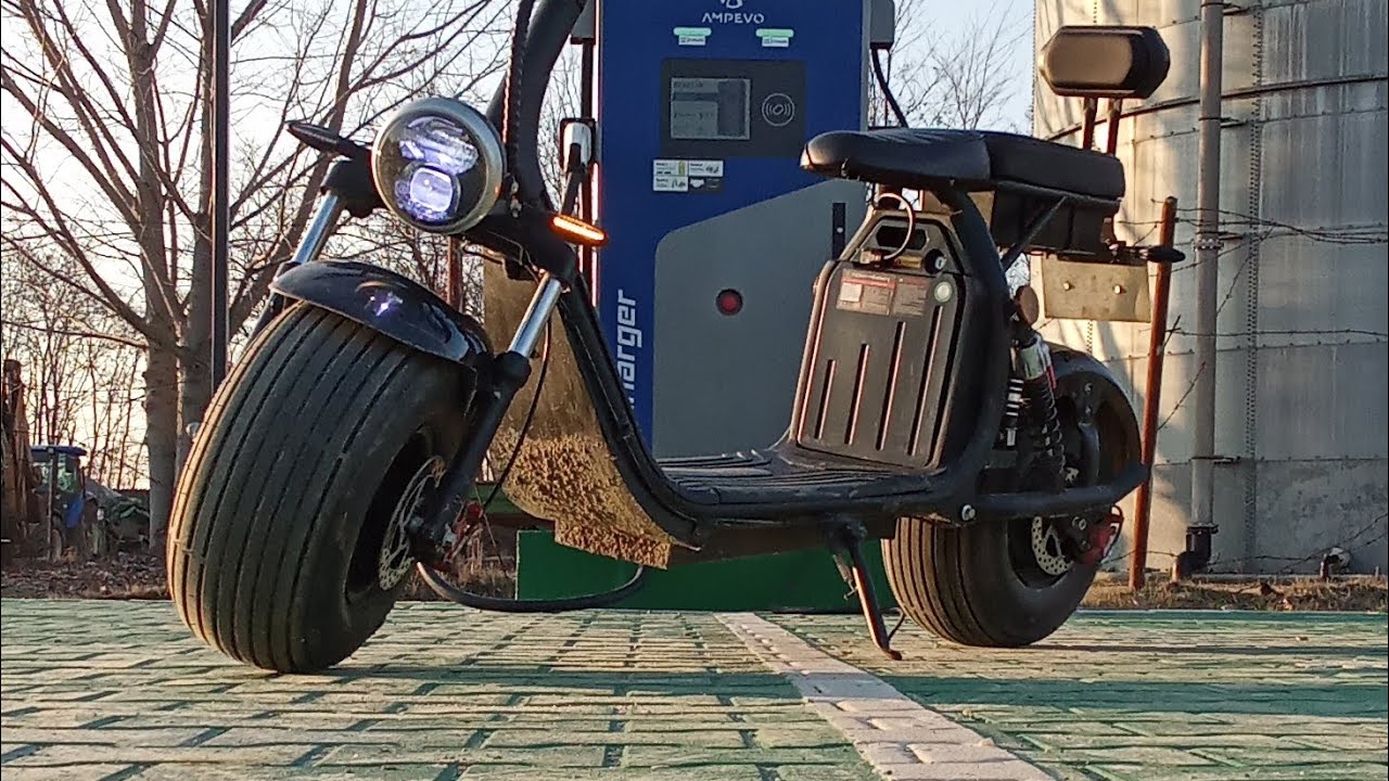 Vă prezint scuterul meu electric Harley și voi lansa primul videoclip cu el în curând...