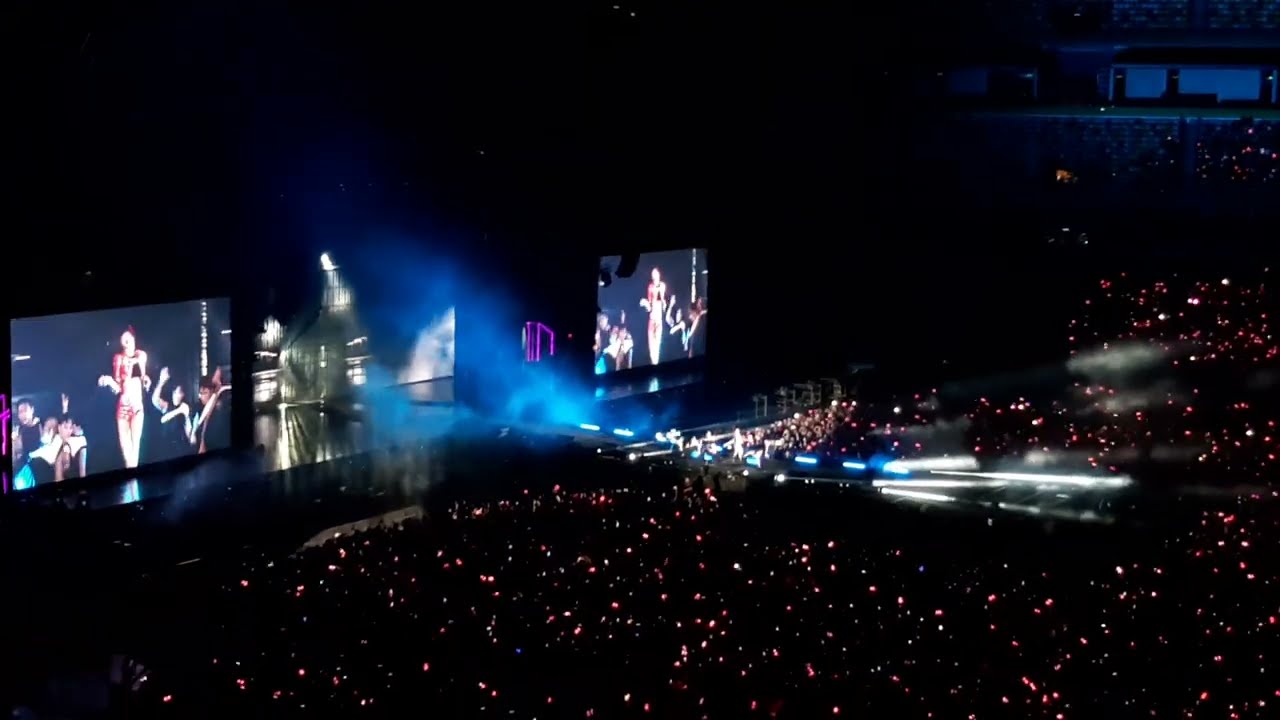 Lalisa & Money - Lisa Blackpink Born Pink In Kuala Lumpur 04032023