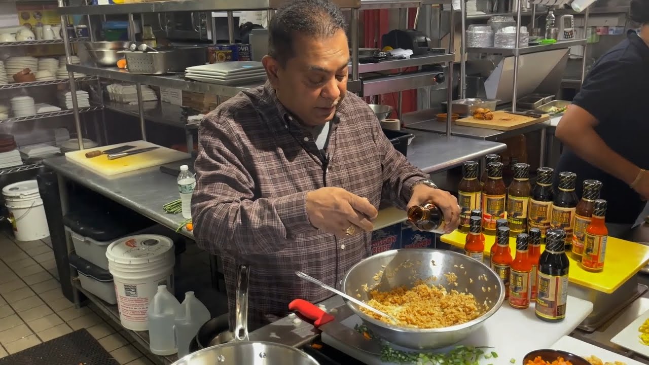 Legend Cookhouse - How Restaurant make Guyanese Chinese Fried Rice