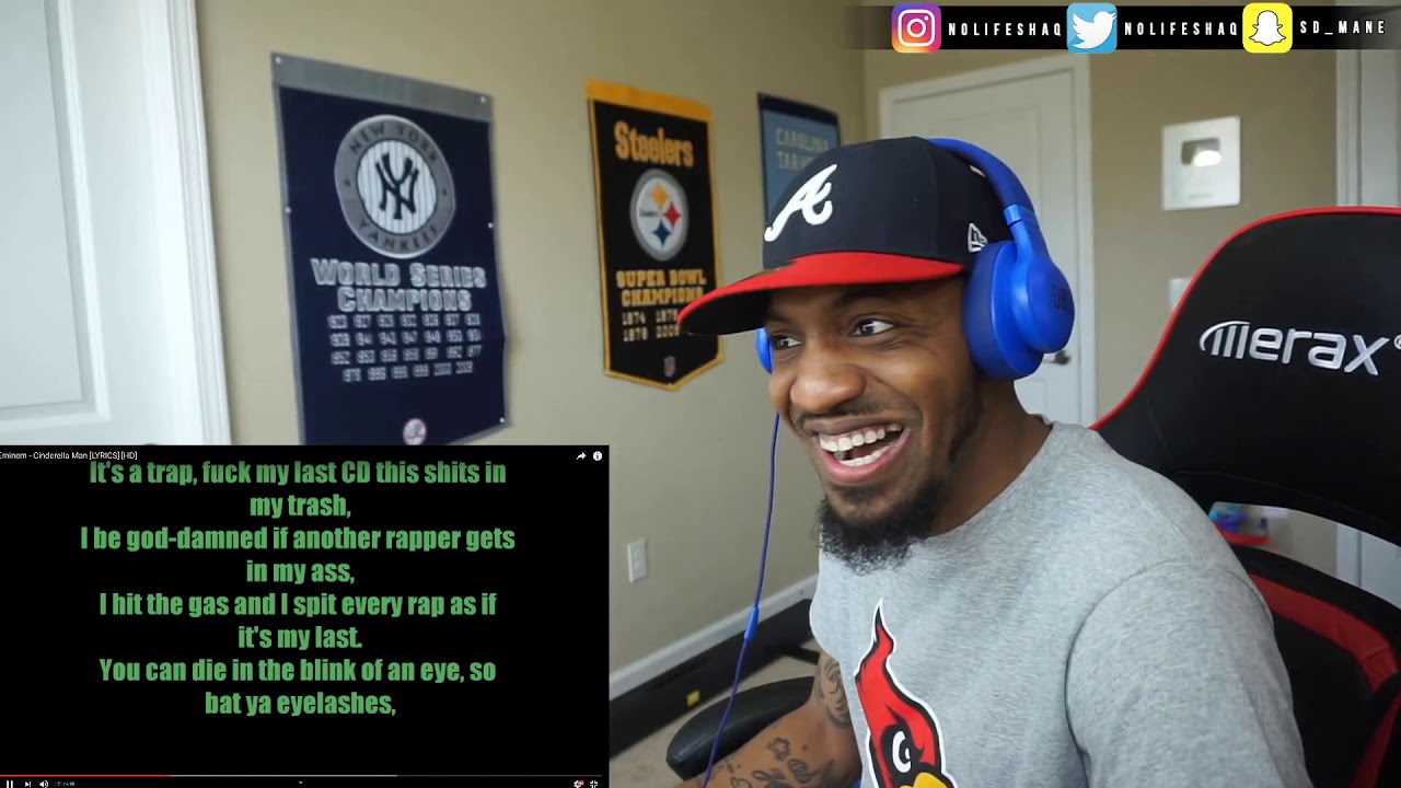 FIRST TIME REACTING TO EMINEM  
