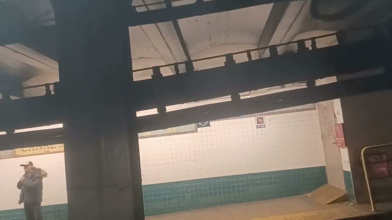 Q train R68a howling motors 