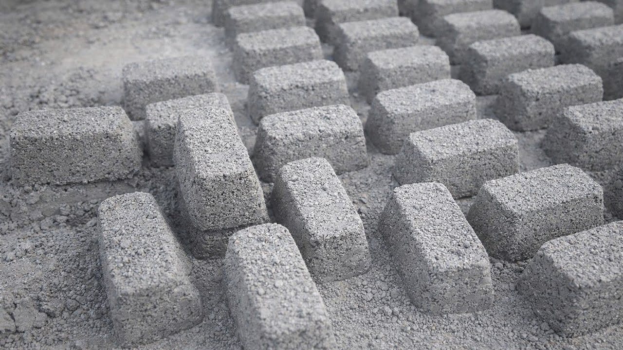 Gritty bricks crumbling pouring or dry crumbling 💦 satisfying crumbling ASMR video 