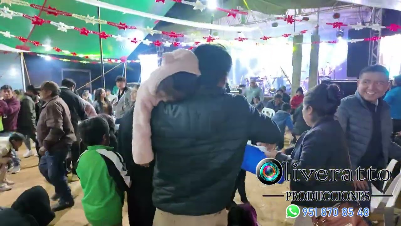 Y se armó el baile con El zurdo y su versatilidad de oaxaca💃🕺