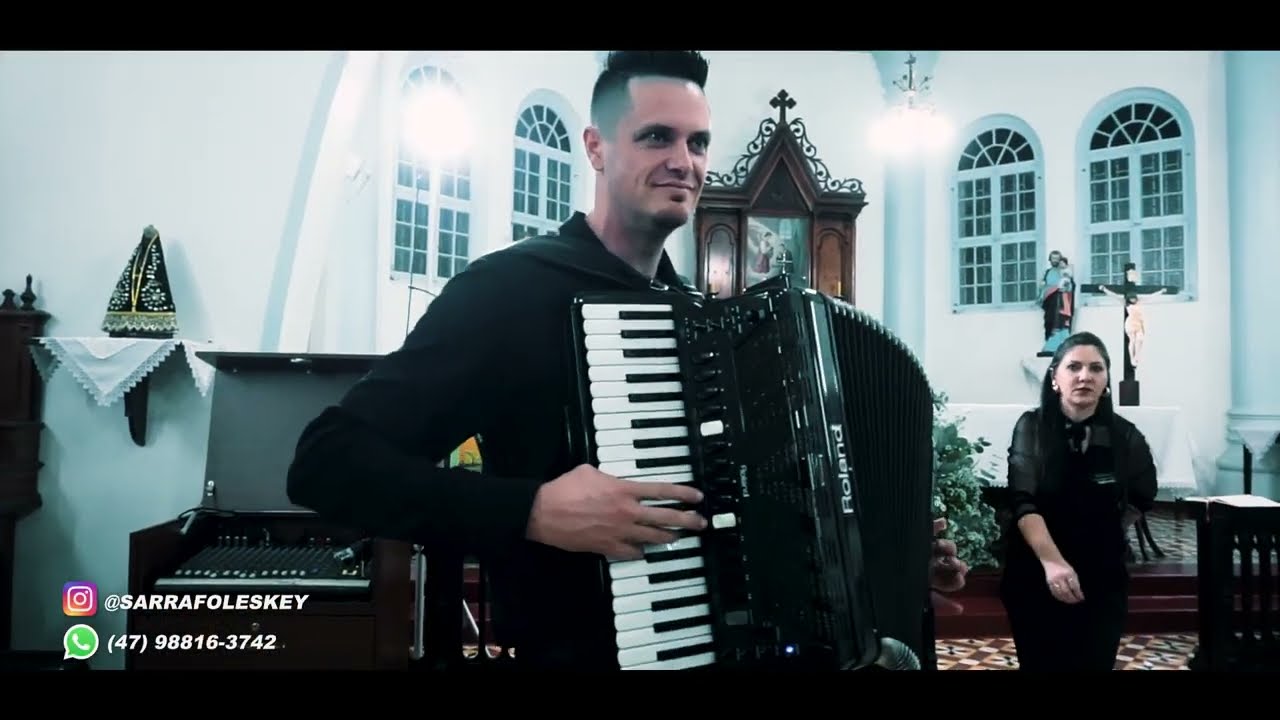 Músicas de sanfona na entrada da igreja no casamento de Adriano e Bruna 14-05-2022
