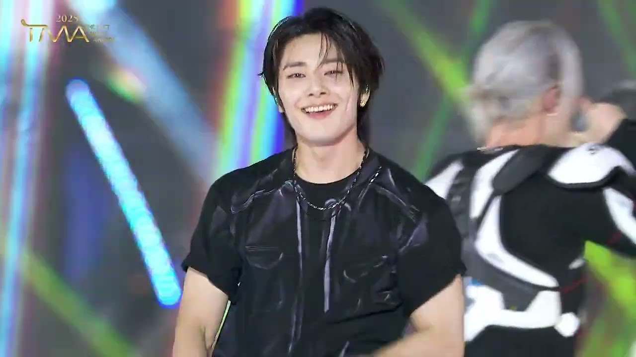 Stray Kids for TMAs | Intro + Chk Chk Boom + TOPLINE + Walkin On Water + CEREMONY