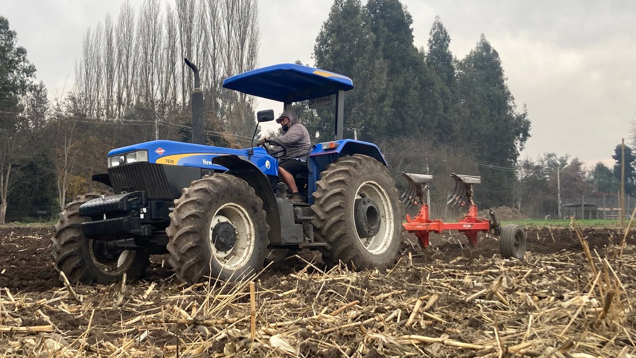Aradura 2022 New Holland 7630/ arado kuhn master 103