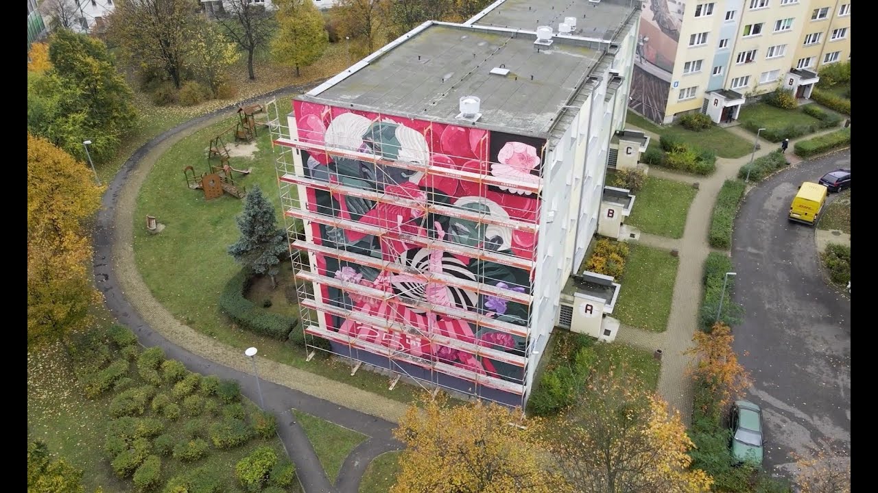 Mural jubileuszowy - 25 lat festiwalu FETA