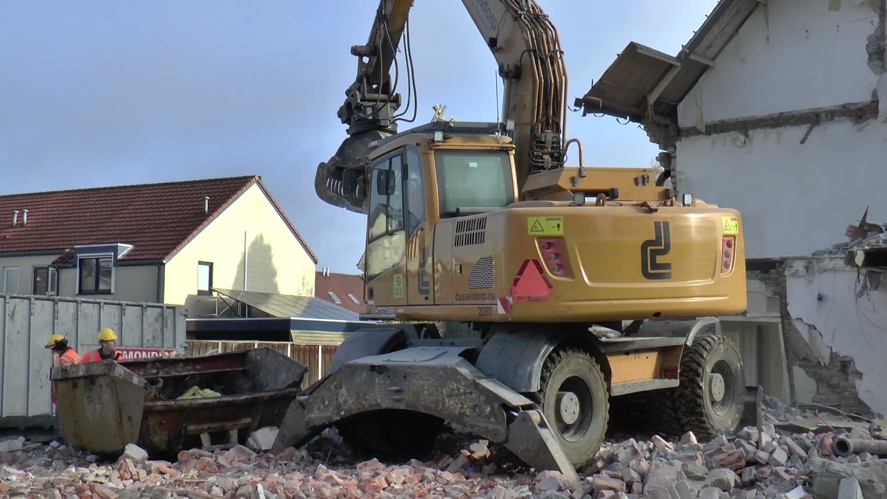 20211121 Haaksbergen VIDEO Woningen met een verhaal gesloopt