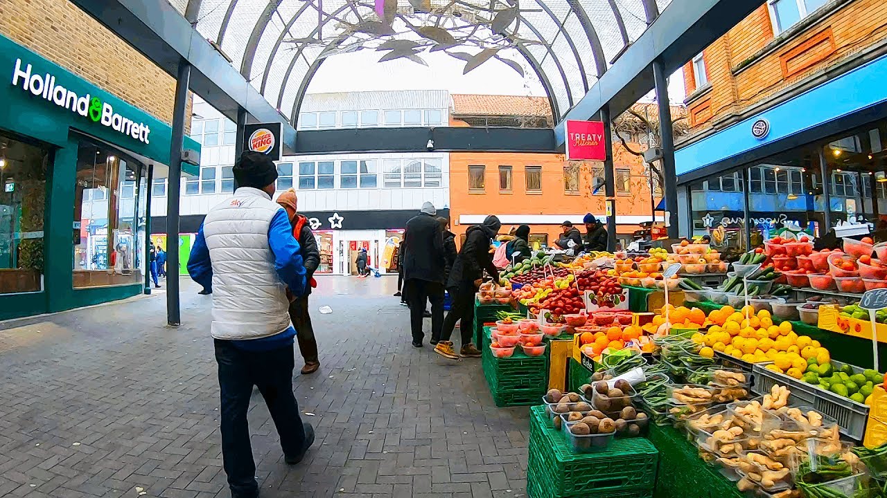Walking Through Hounslow London UK | Winter Walk January 2023🦶👍