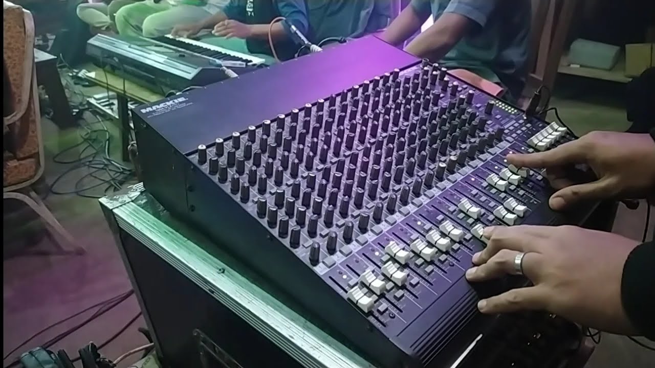 Cek Sound Latihan Dangdut Mackie 1604 VLZ Pro