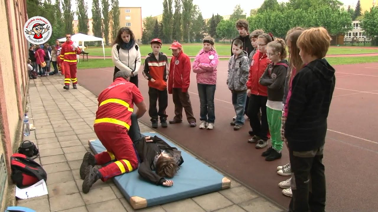 Video První pomoc s Kryštůfkem - ZŠ Englišova