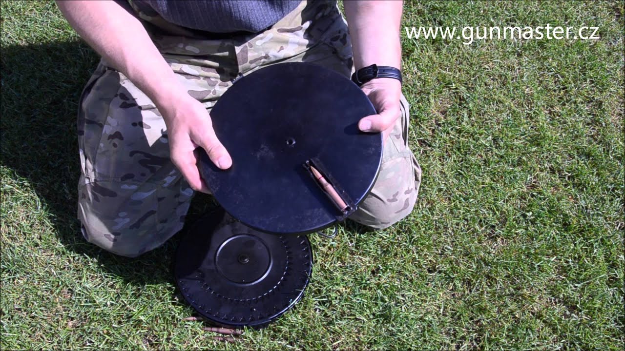 DP28 magazine charging