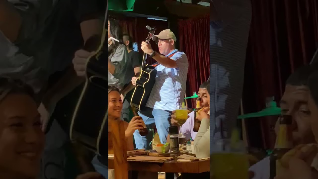 Tocando con Parche Banda Guns N Roses Knocking on Heaven door en Cambalache Restaurante Argentino 