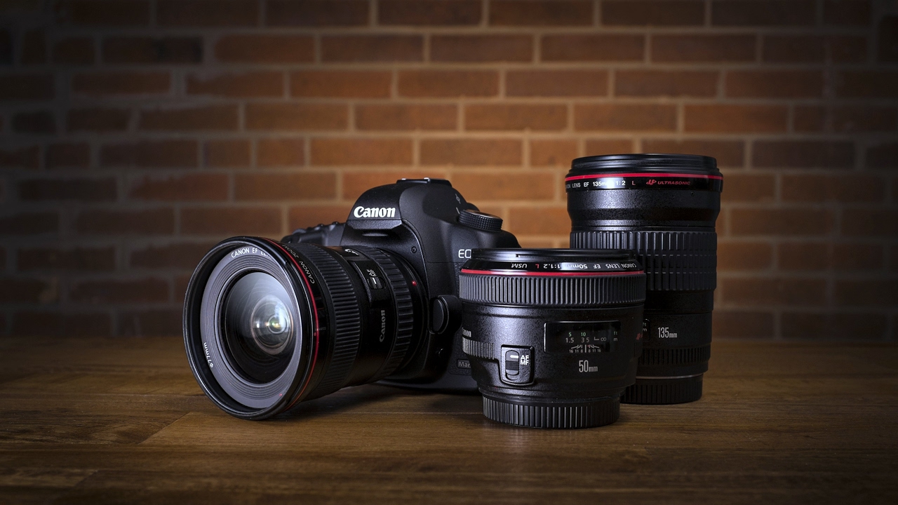Top 5 Best DSLR Semi-Pro Cameras 2017