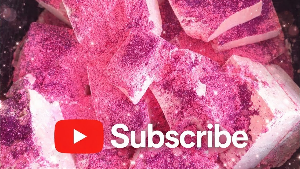 Fresh gym chalk covered with pink chalk and glitter 🩷💜🤍🫶 #asmr #crunchycrumbles #satisfying #relax 