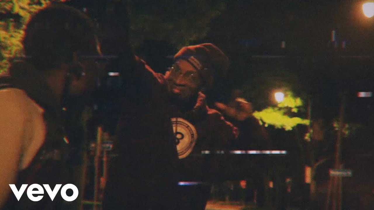 Thonio - Liquid (Official Video)