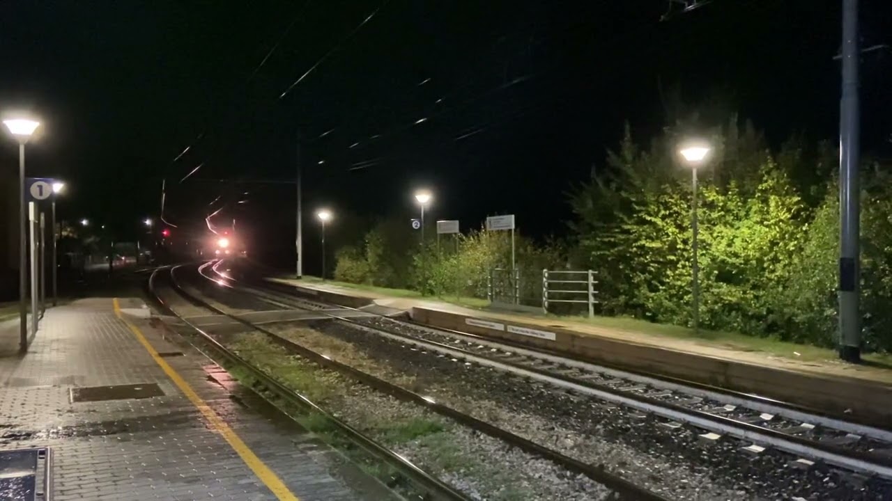 Invio Umbertide - Foligno del treno pinturicchio TRU 4 in transito a Ponte Pattoli (PG)