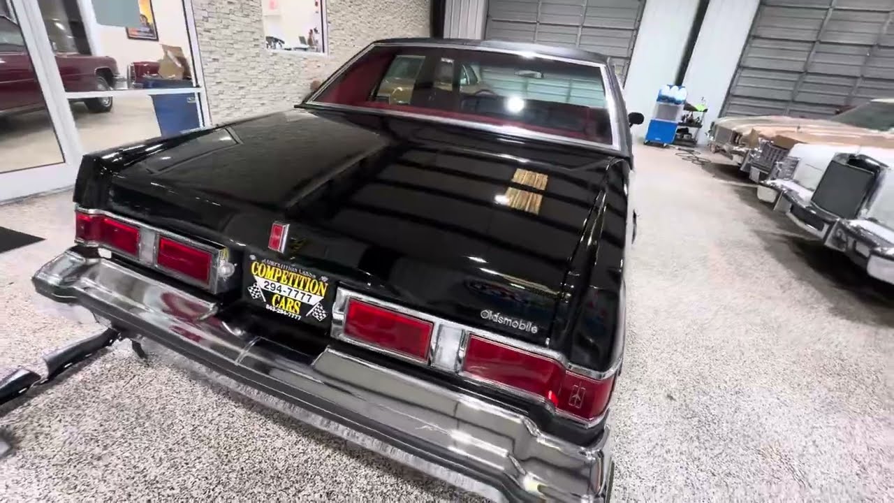 CHECK THIS OUT!!! 1978 Oldsmobile Delta 88 ROYALE Exterior Walk Around! 14,000 RIGHT MILES!