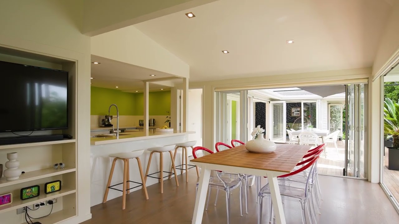 65A Patteson Avenue, Mission Bay  |  Harry Champtaloup & Steen Nielsen
