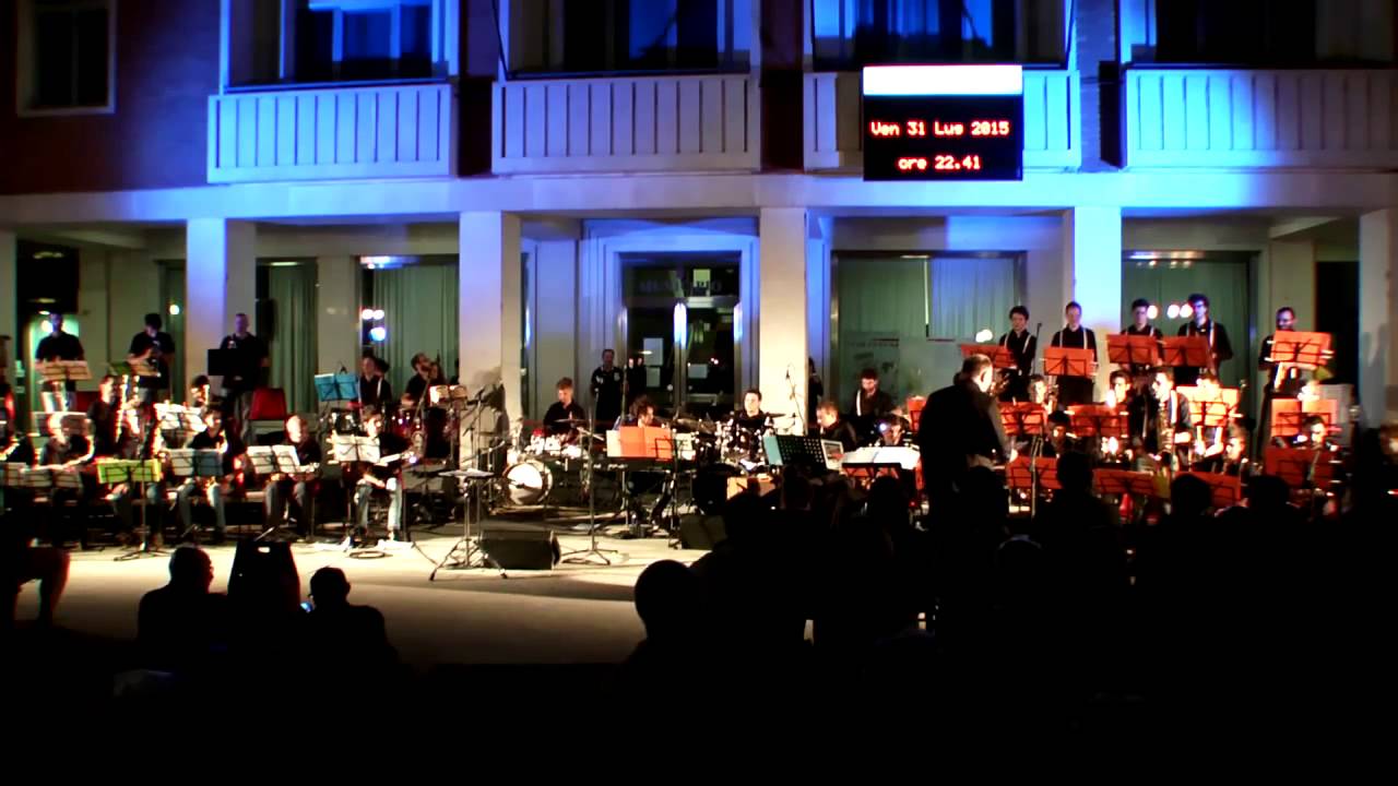 Big Band Battle - Oye como va - Musica in villa 2015